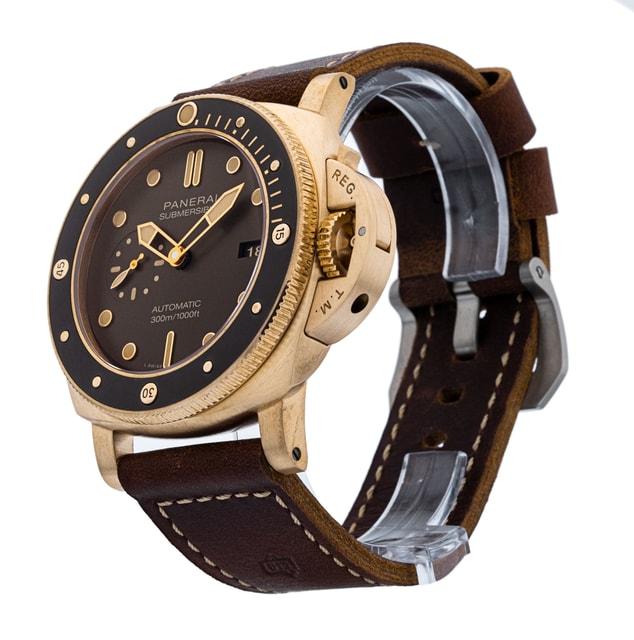 Panerai Submersible PAM00968 Image 2